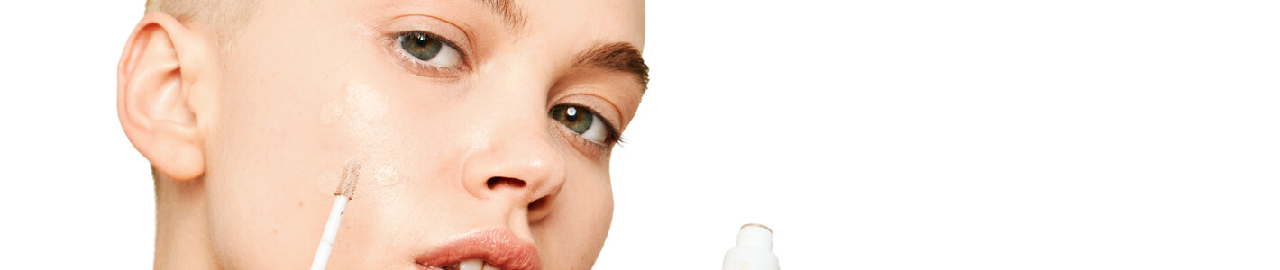 How to take the best care of your eye contour